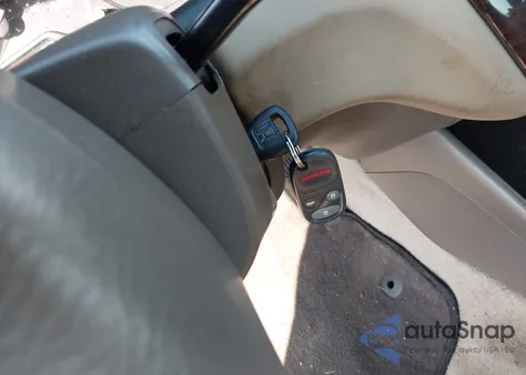 2000 Honda Accord 2.3 Se z USA, uszkodzony, nr VIN JHMCG6697YC014133